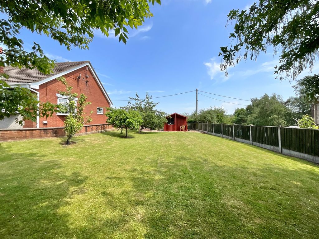 Property photo 3 of 37