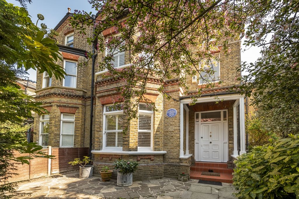 Property photo 1 of 19