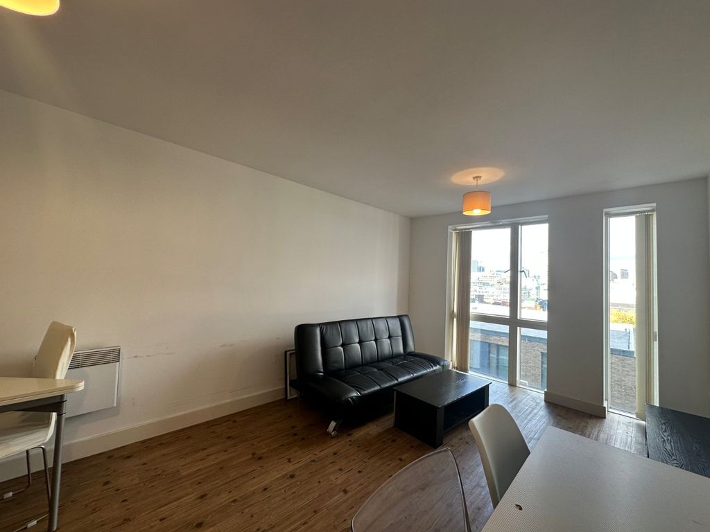 Property photo 3 of 12 Picture No. 18