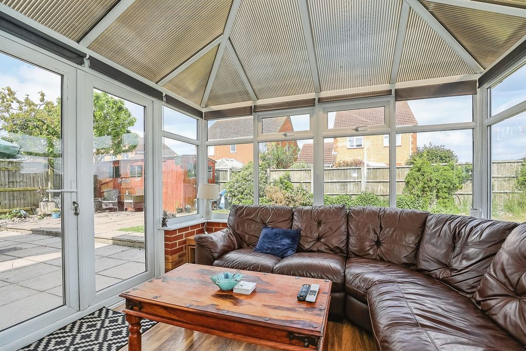 Property photo 2 of 19