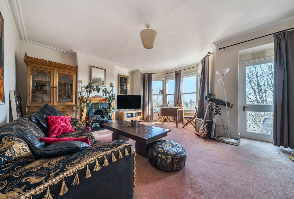 Property photo 3 of 14 1419617-7-69A849d...