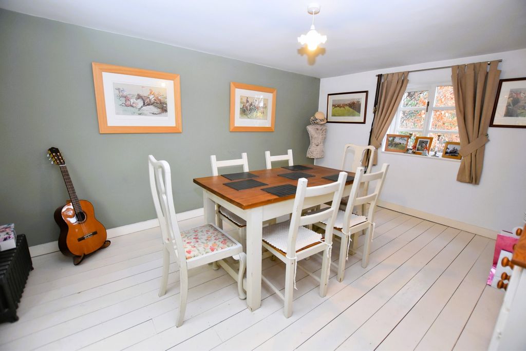 Property photo 3 of 25 Dining Room