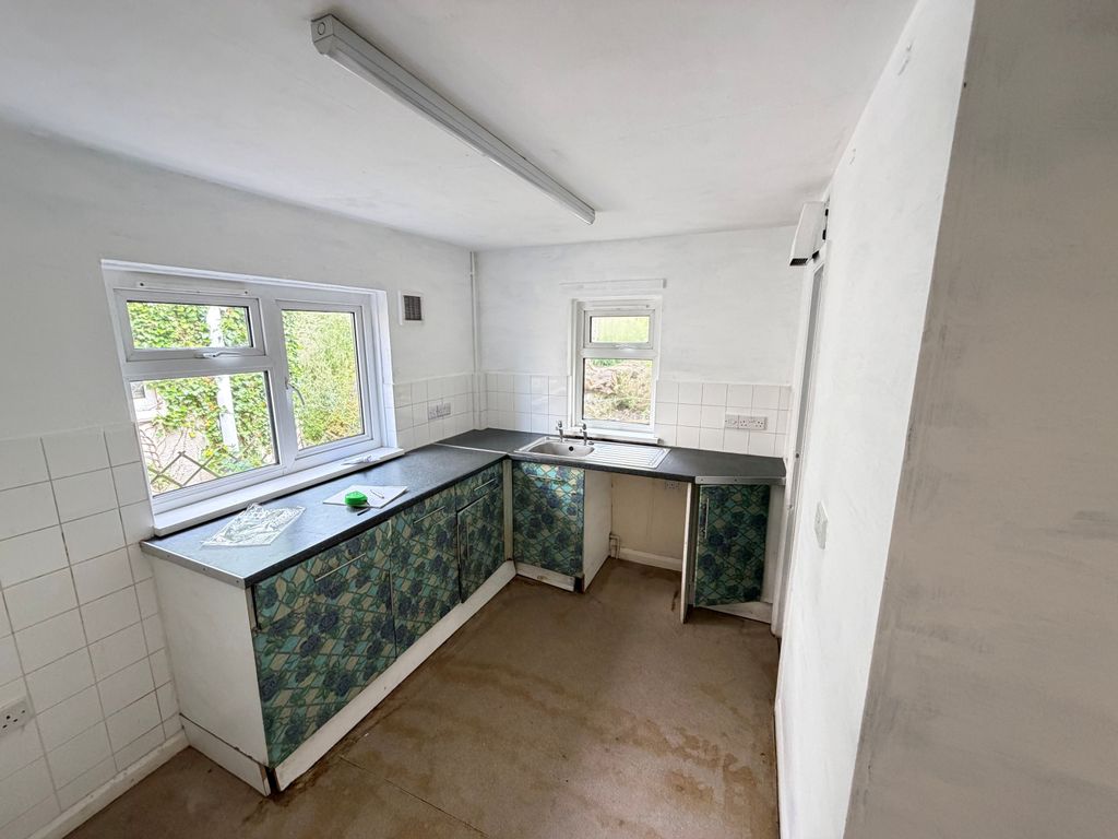 Property photo 2 of 5 5