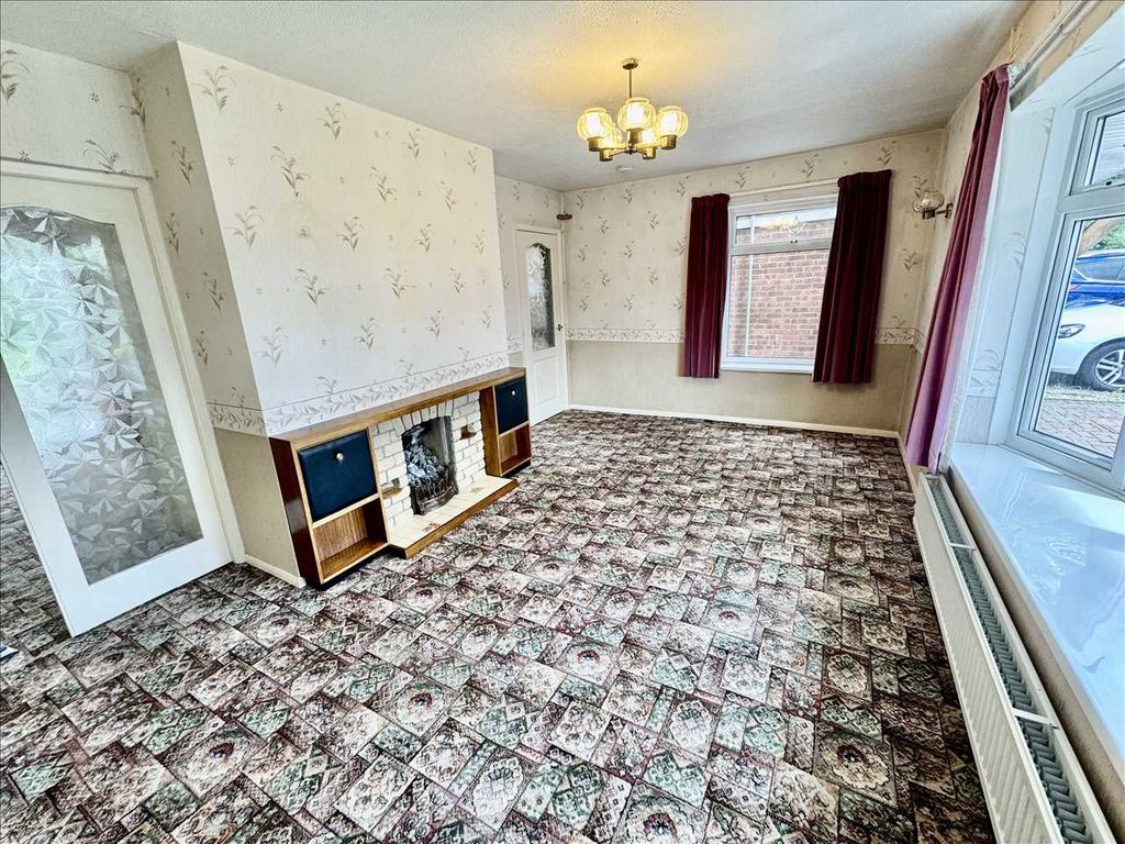 Property photo 2 of 10 Lounge