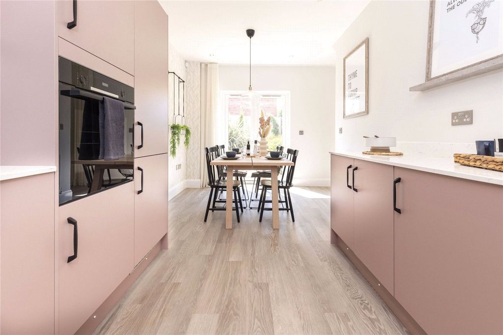 Property photo 3 of 16 Picture No. 25