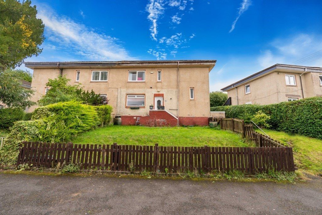 Property photo 1 of 18 2 Bedroom Flat For Sale