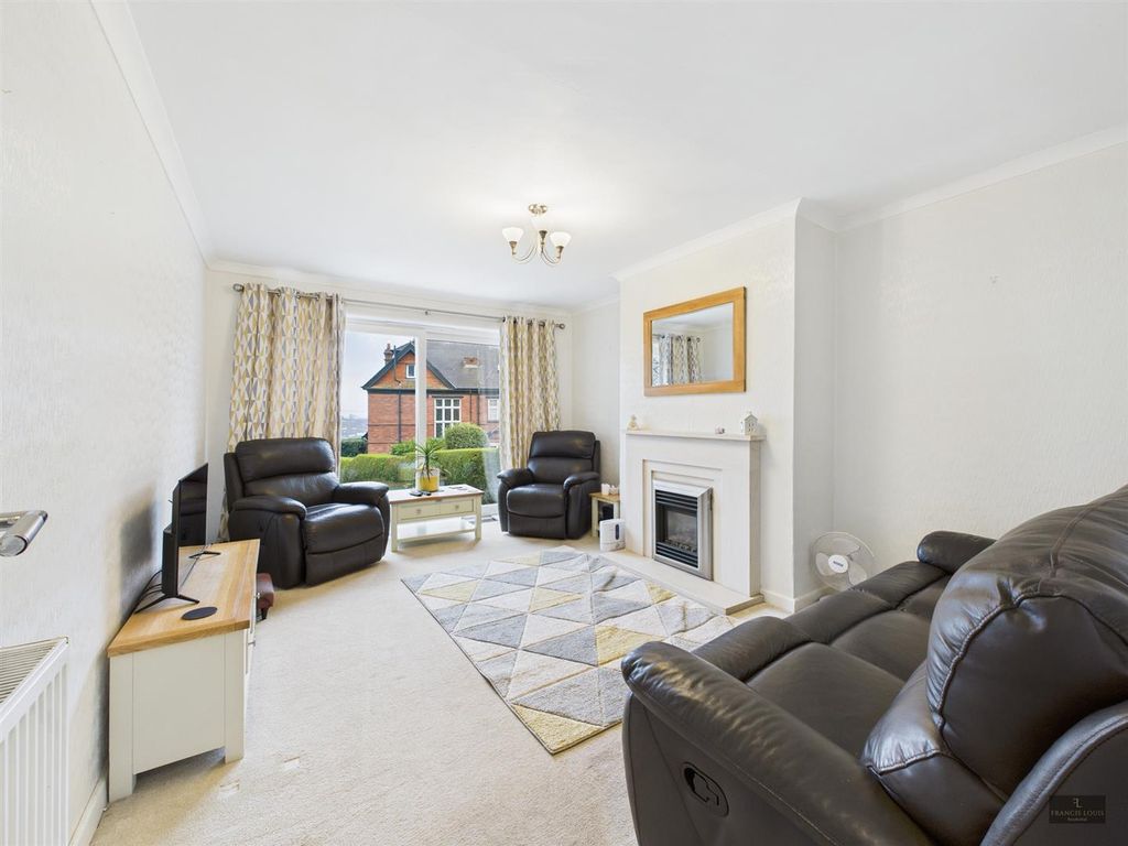 Property photo 3 of 16 Cam02887G0-Pr0584-Still007.Jpg