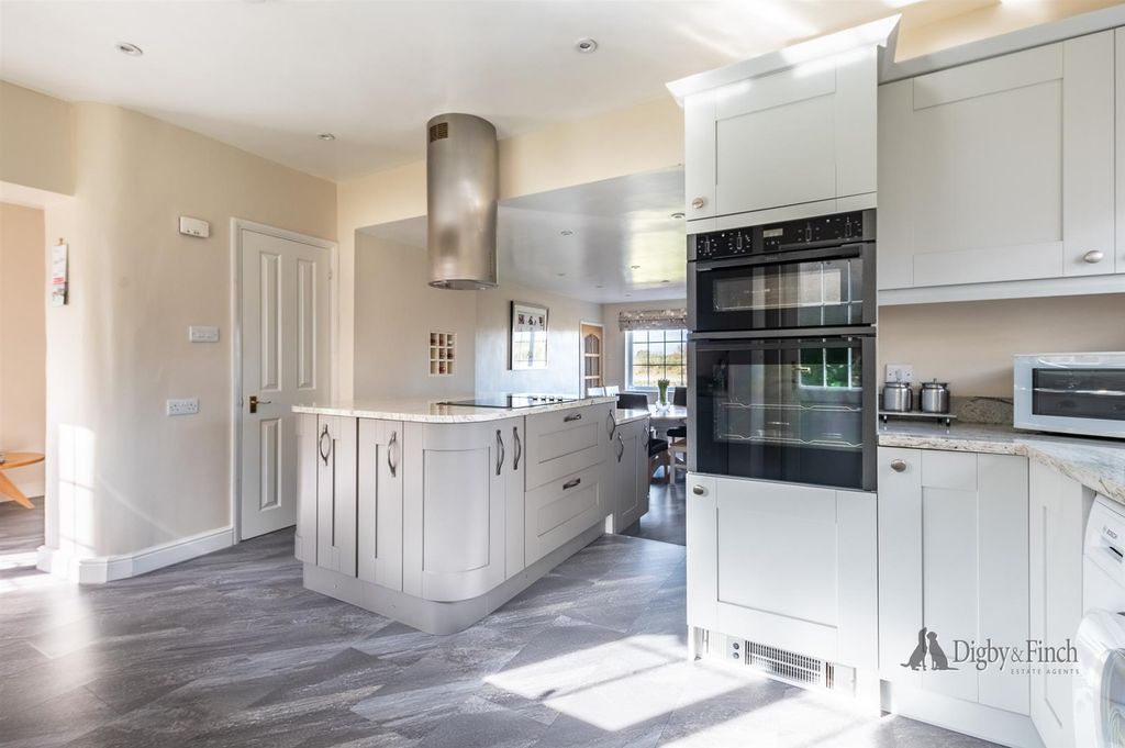 Property photo 3 of 27 Roach House -18.Jpg