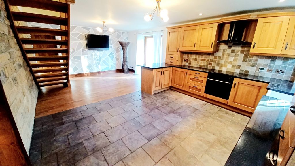 Property photo 2 of 30 20241121_121755