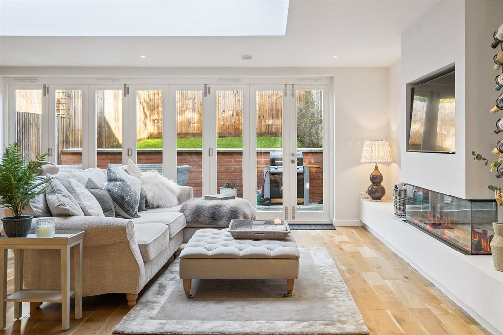 Property photo 2 of 18 Picture No. 66