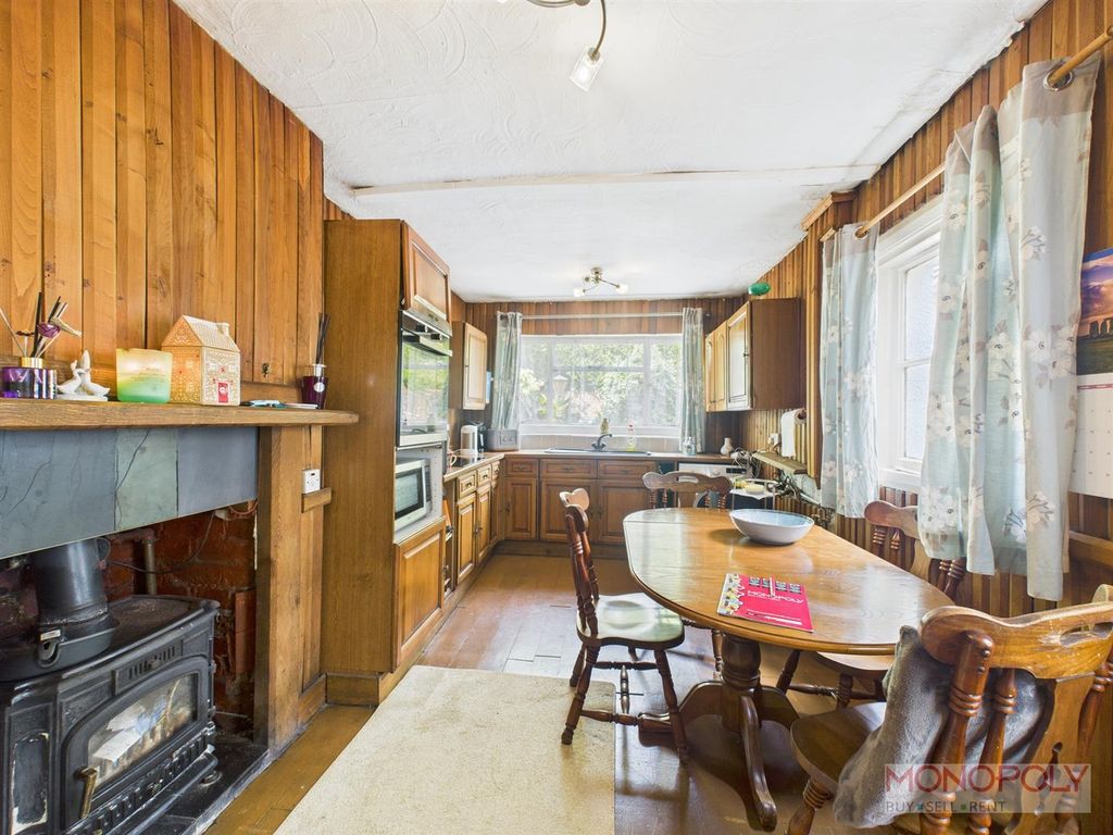 Property photo 3 of 12 Cam04439G0-Pr0070-Still006.Jpg