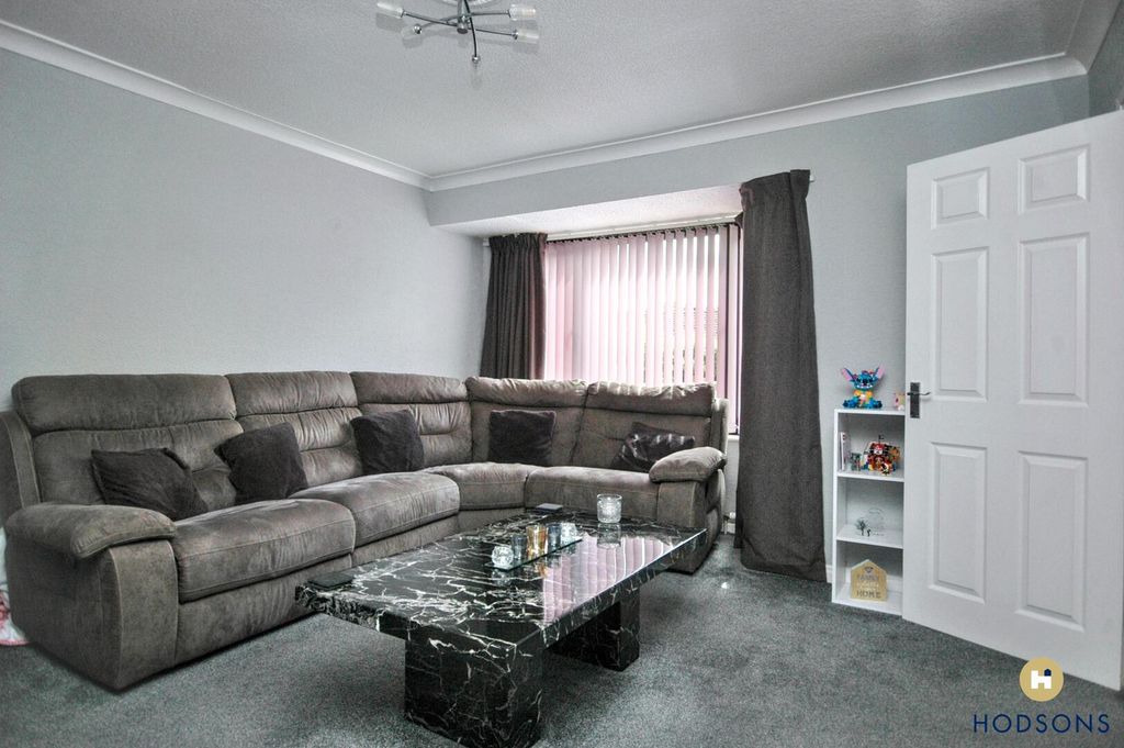Property photo 3 of 14 Living Room