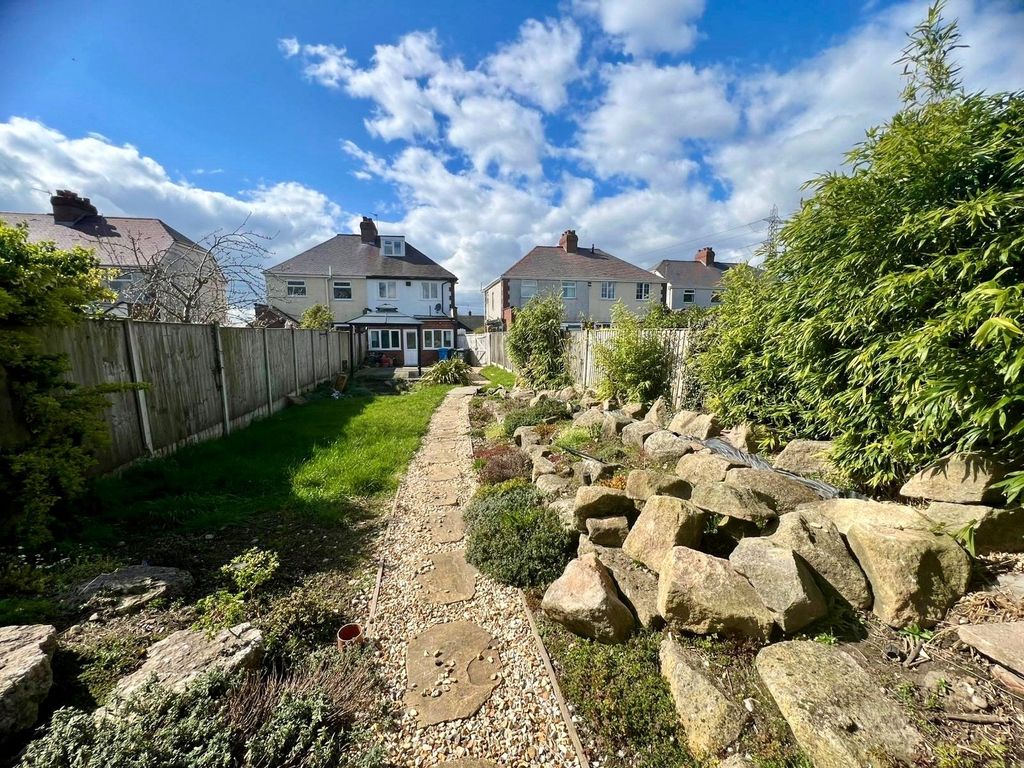 Property photo 2 of 27 Picture No. 61