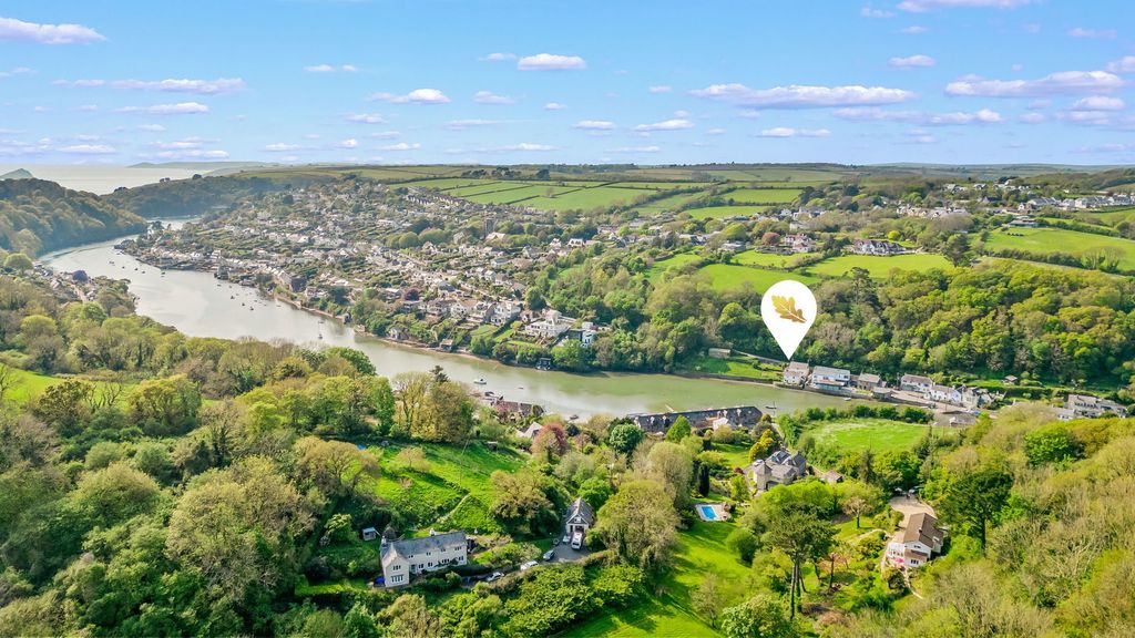 Property photo 3 of 6