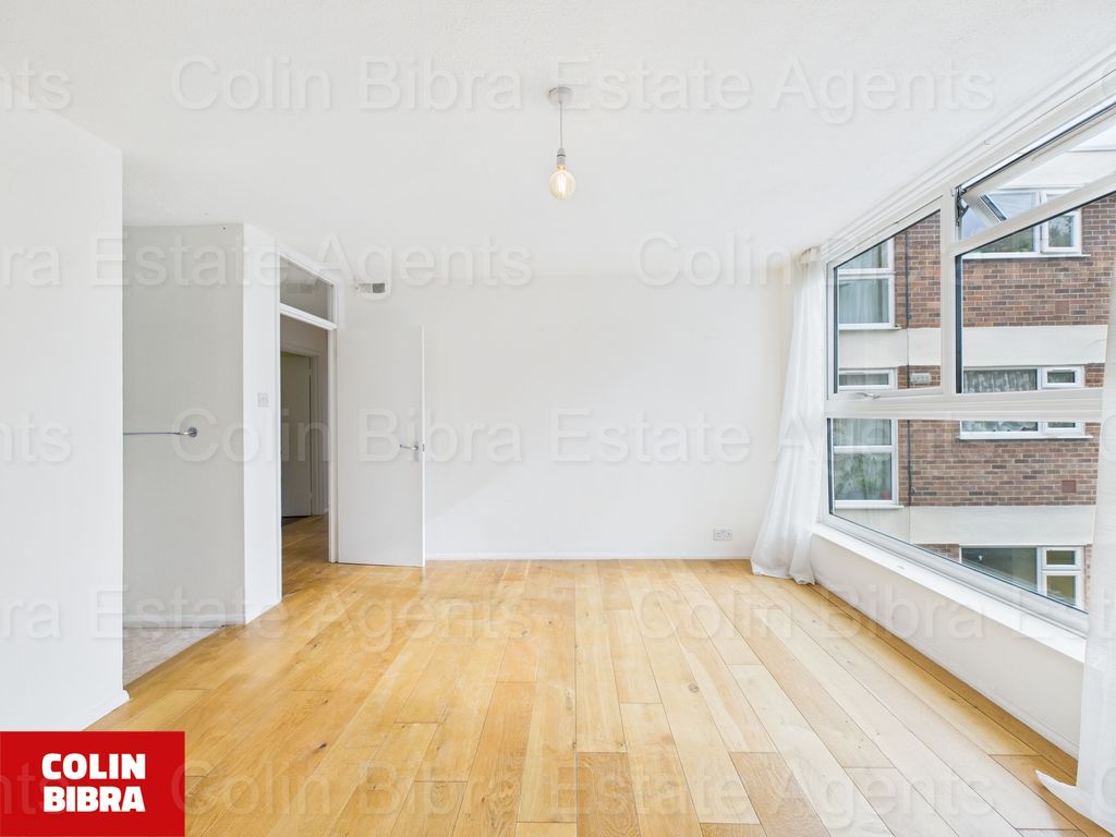Property photo 3 of 13 Cam04175G0-Pr0051-Still007