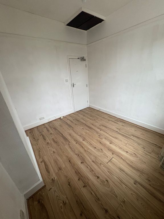 Property photo 2 of 4 Gallery