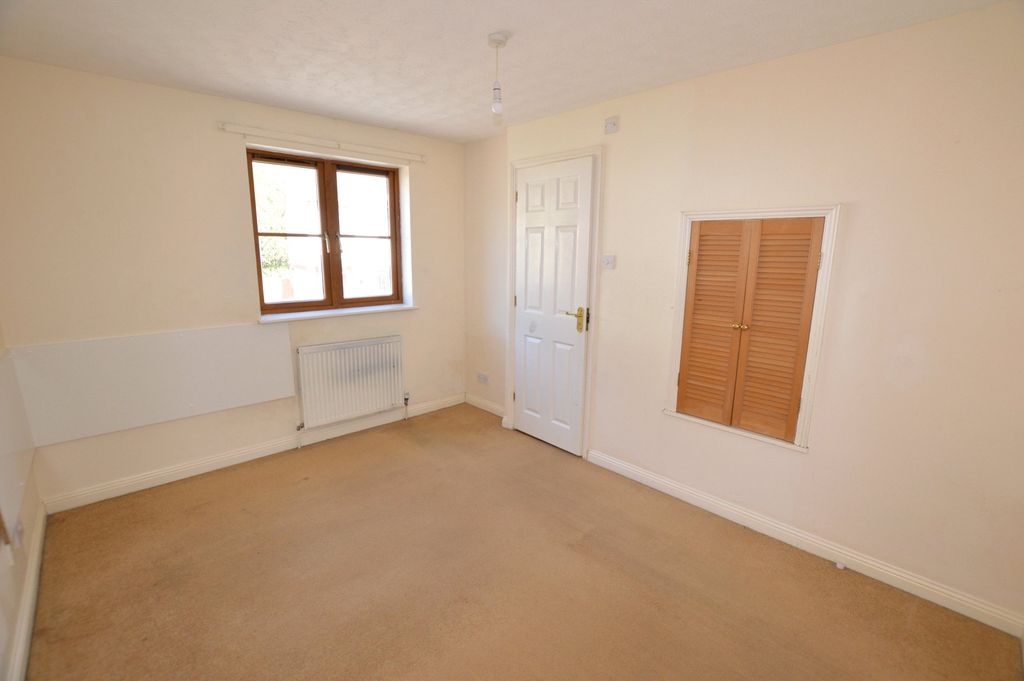 Property photo 3 of 9 3 - Picture No. 05