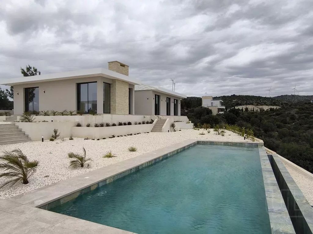 Property photo 1 of 1