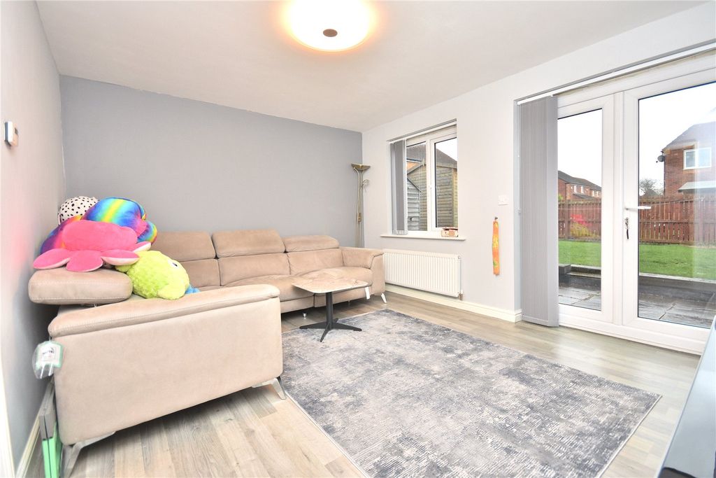 Property photo 2 of 16 Picture No. 10