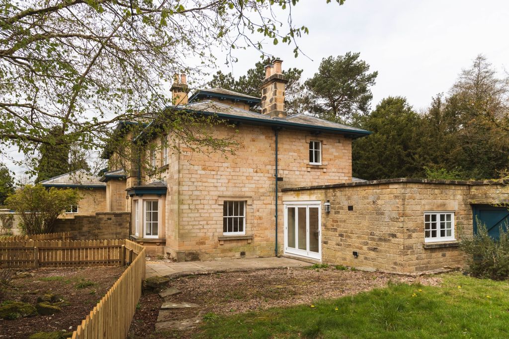 Property photo 1 of 7 Img_9801