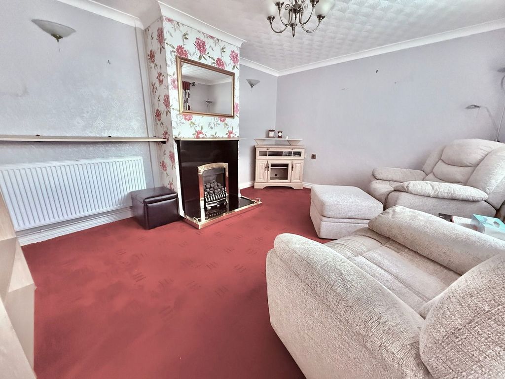 Property photo 3 of 15