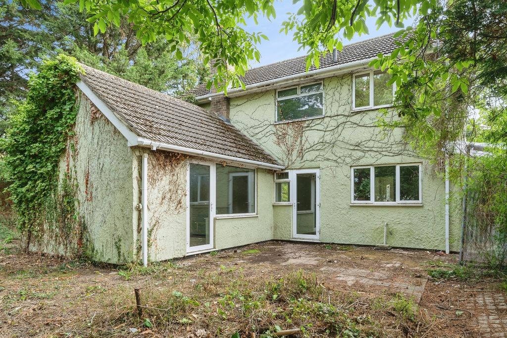 Property photo 1 of 11