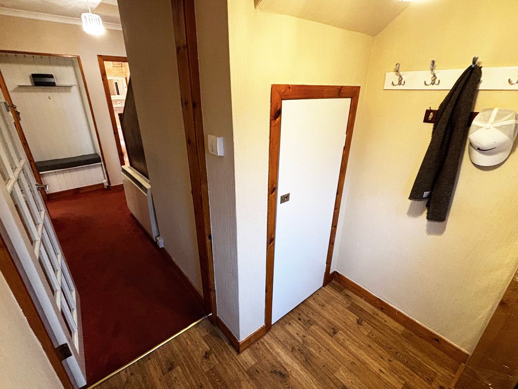 Property photo 3 of 31