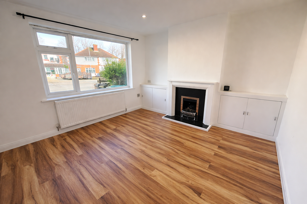 Property photo 2 of 7 Photo 4