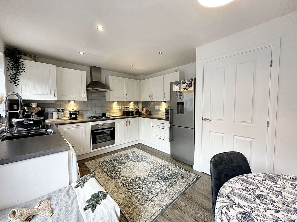 Property photo 2 of 14 Kitchen/Diner