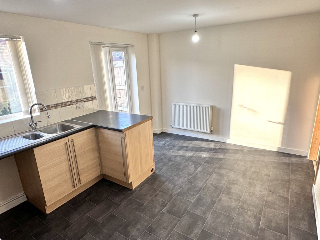 Property photo 3 of 11 Img_2502