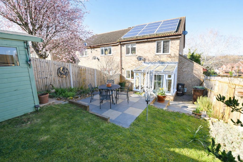 Property photo 1 of 20 Photo 10