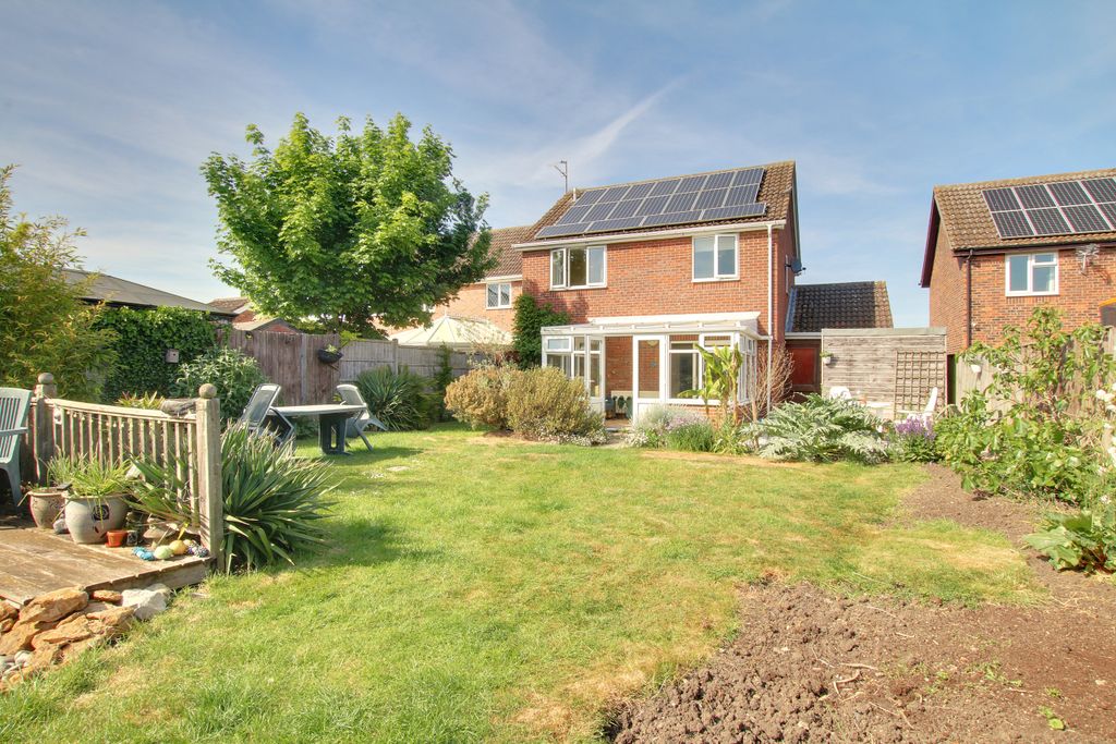Property photo 2 of 18