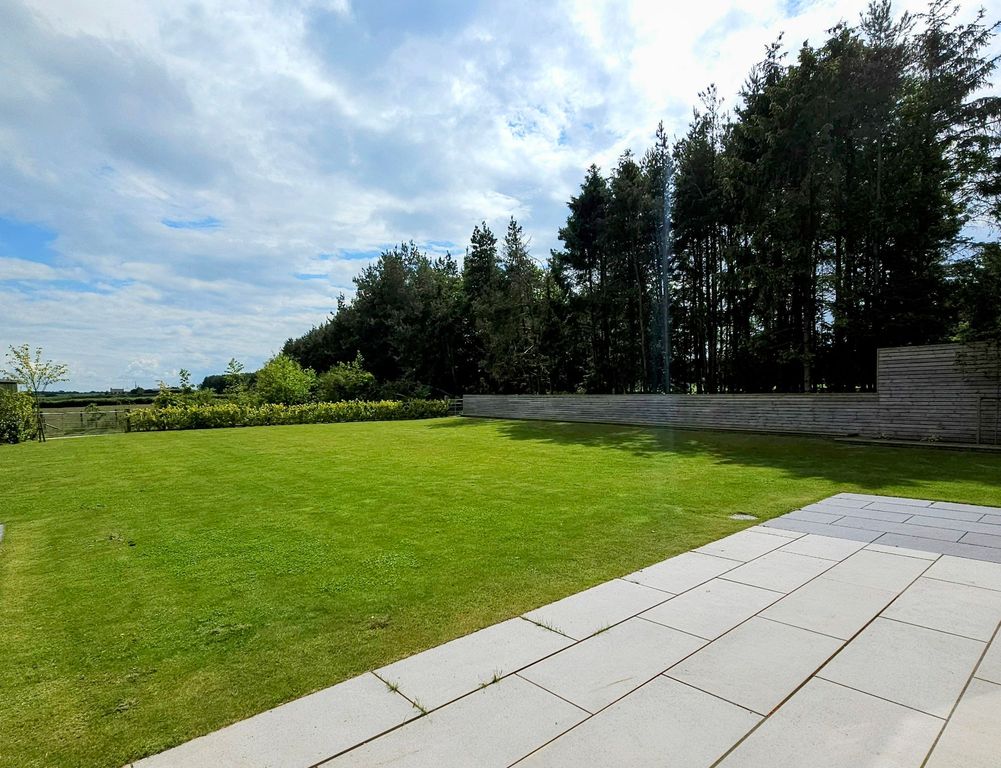 Property photo 3 of 38
