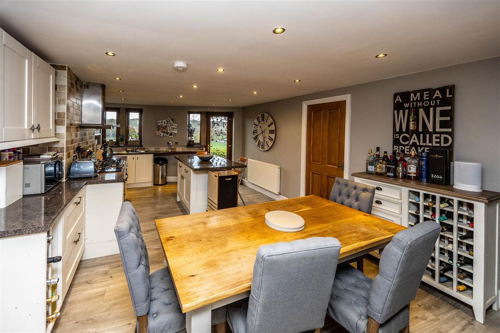 Property photo 3 of 47 6Glhudds-031125-15.Jpg