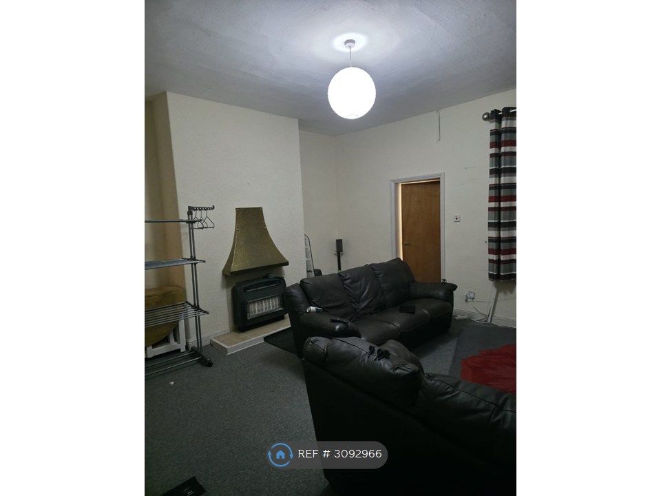 Property photo 1 of 4