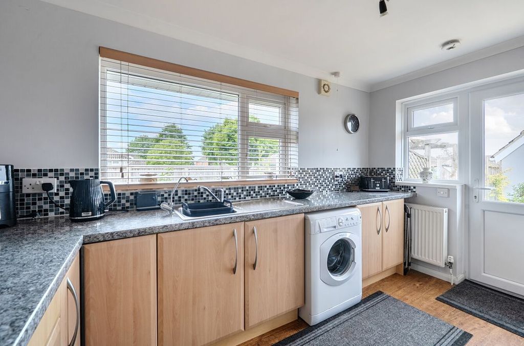 Property photo 3 of 10 14551843