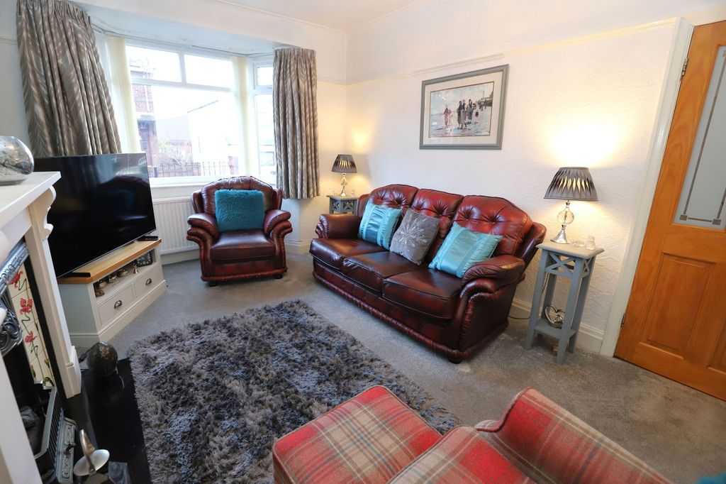 Property photo 3 of 25