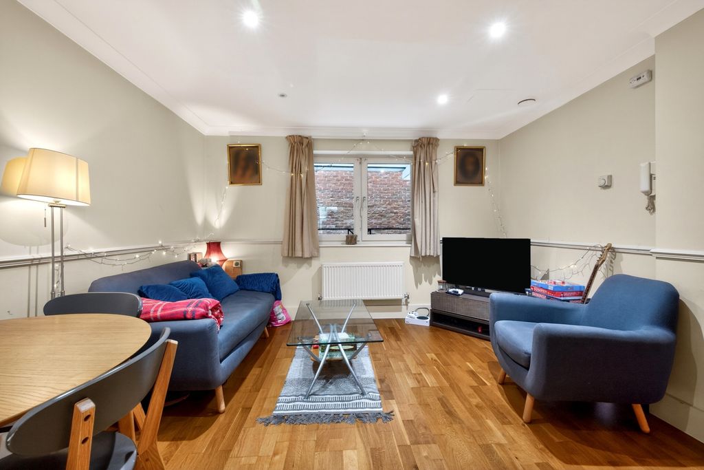 Property photo 1 of 19 Reception Room