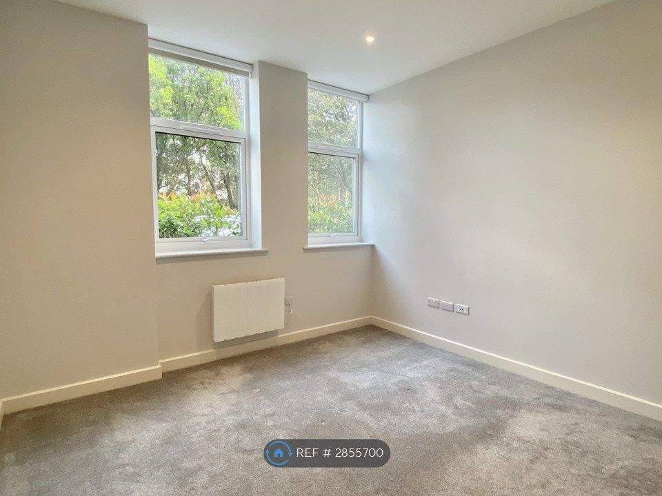 Property photo 3 of 11 Bedroom