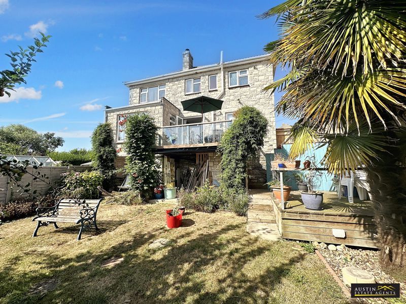 Property photo 2 of 31 Photo 8