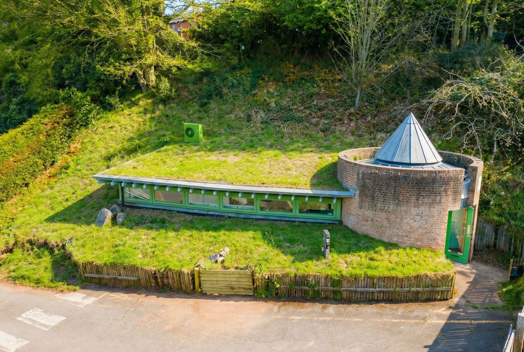 Property photo 1 of 10