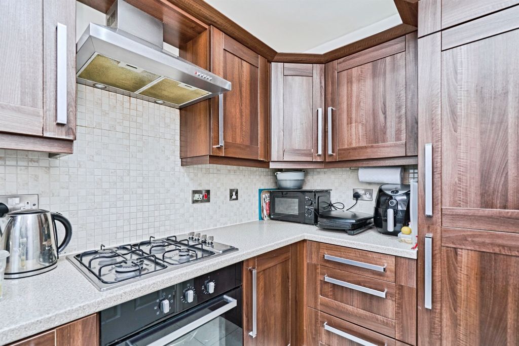 Property photo 3 of 22