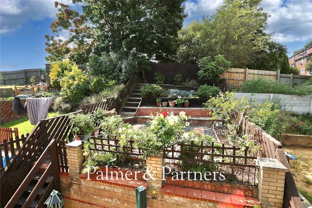 Property photo 2 of 25 Picture No. 02
