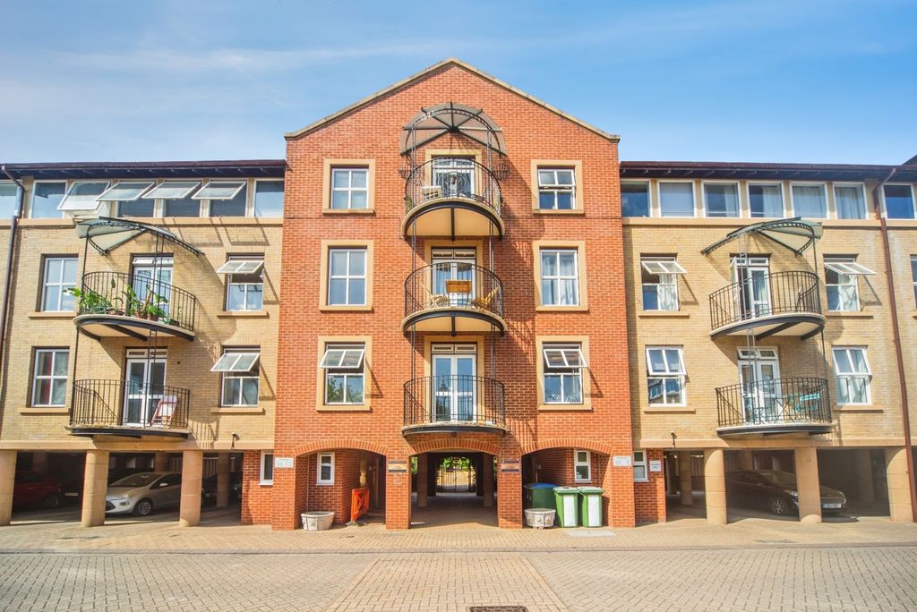 Property photo 1 of 12 Pbox-Img.Jpg