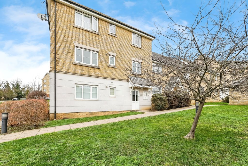 Property photo 1 of 15 Front