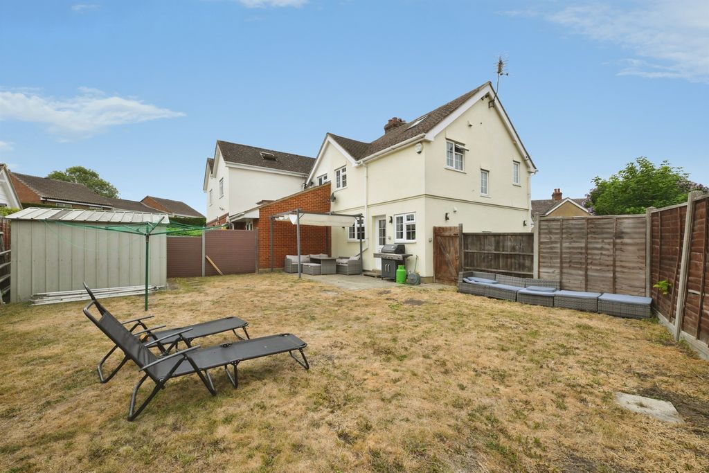 Property photo 3 of 18