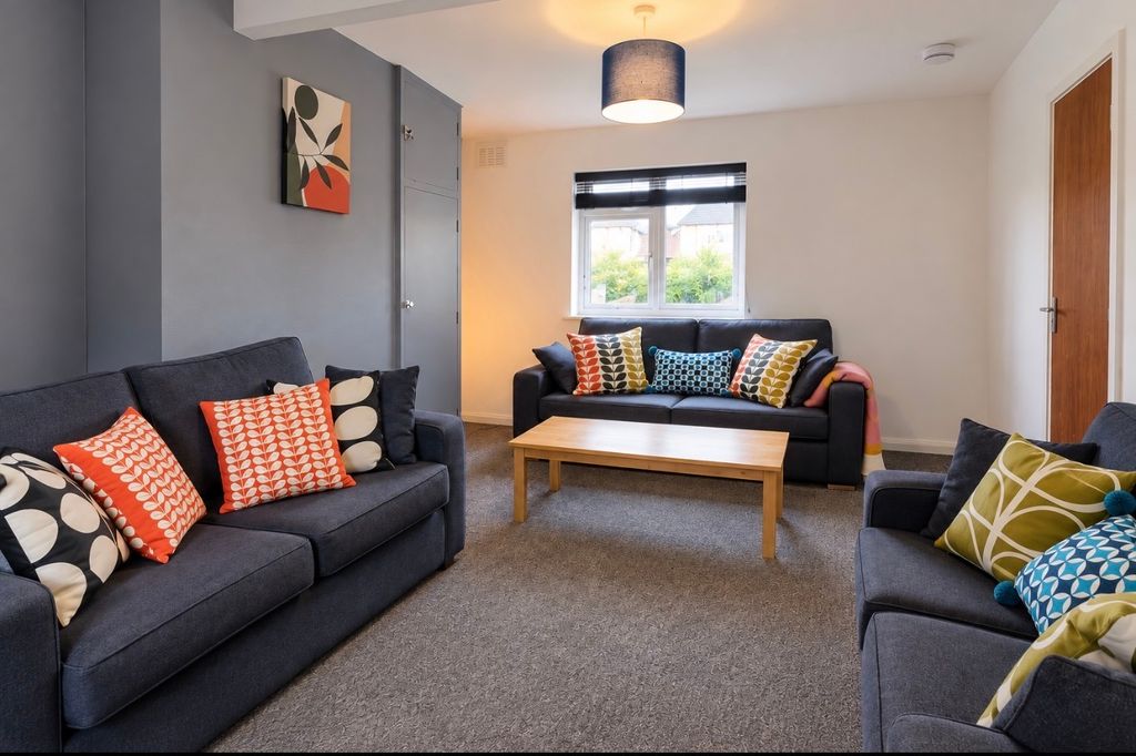 Property photo 1 of 18 6098550