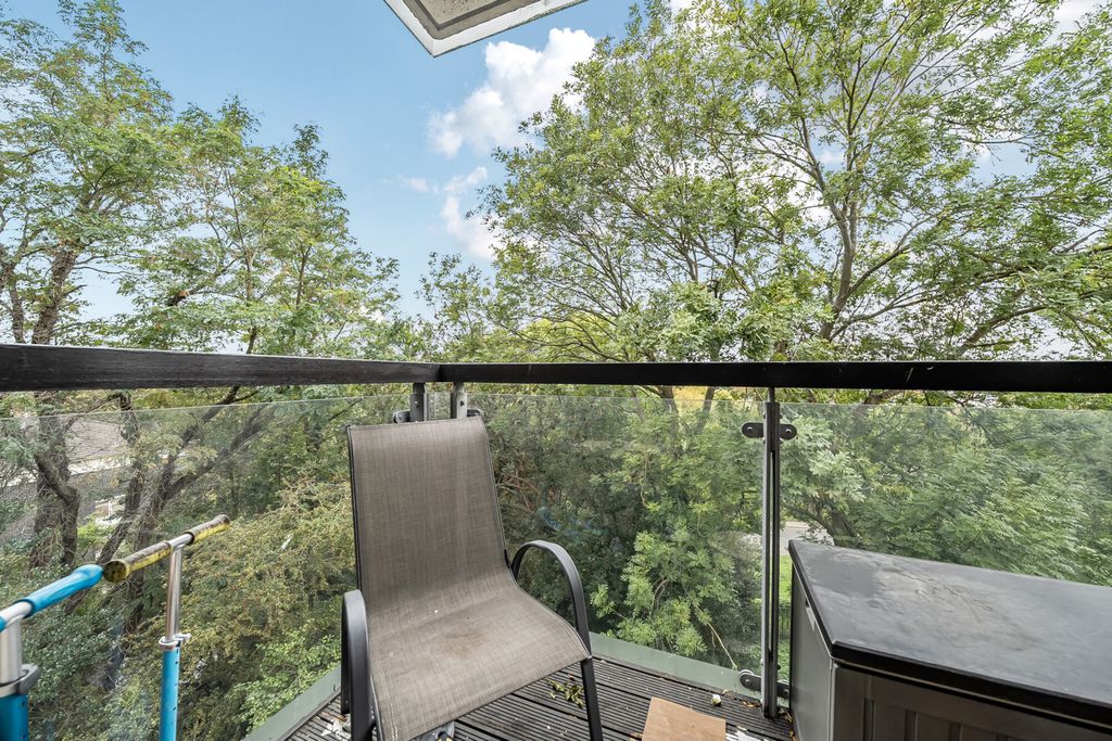 Property photo 2 of 16 Balcony