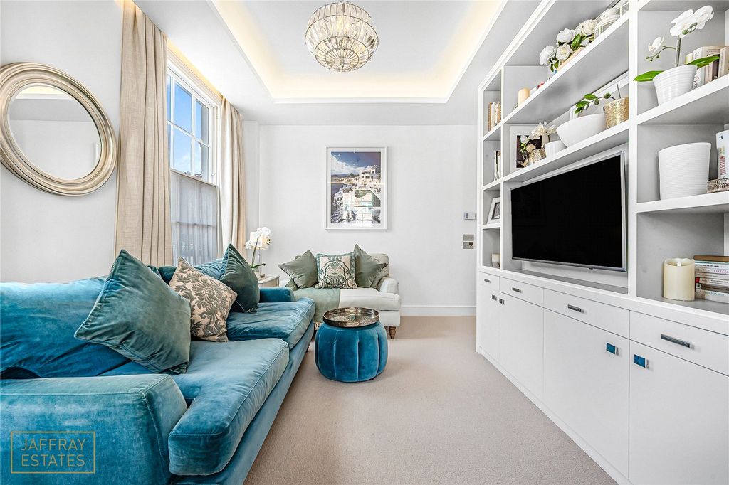 Property photo 3 of 8 Reception View 2