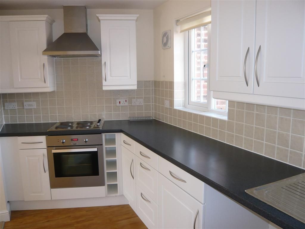 Property photo 2 of 5 54 Amethyst Drive Kitchen2 (Large).Jpg